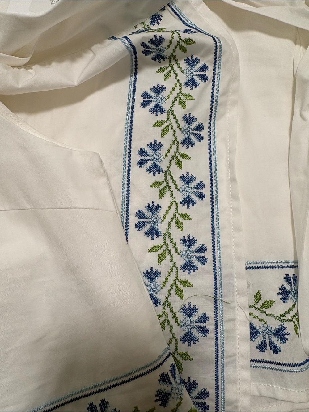 TCEC White Embroidered Set - Picture 4 of 6